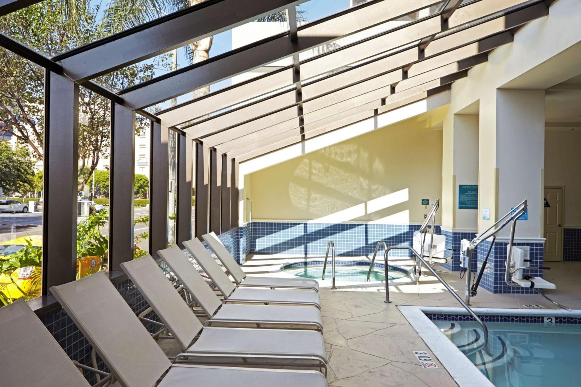 Embassy Suites Los Angeles - International Airport/North Exterior photo
