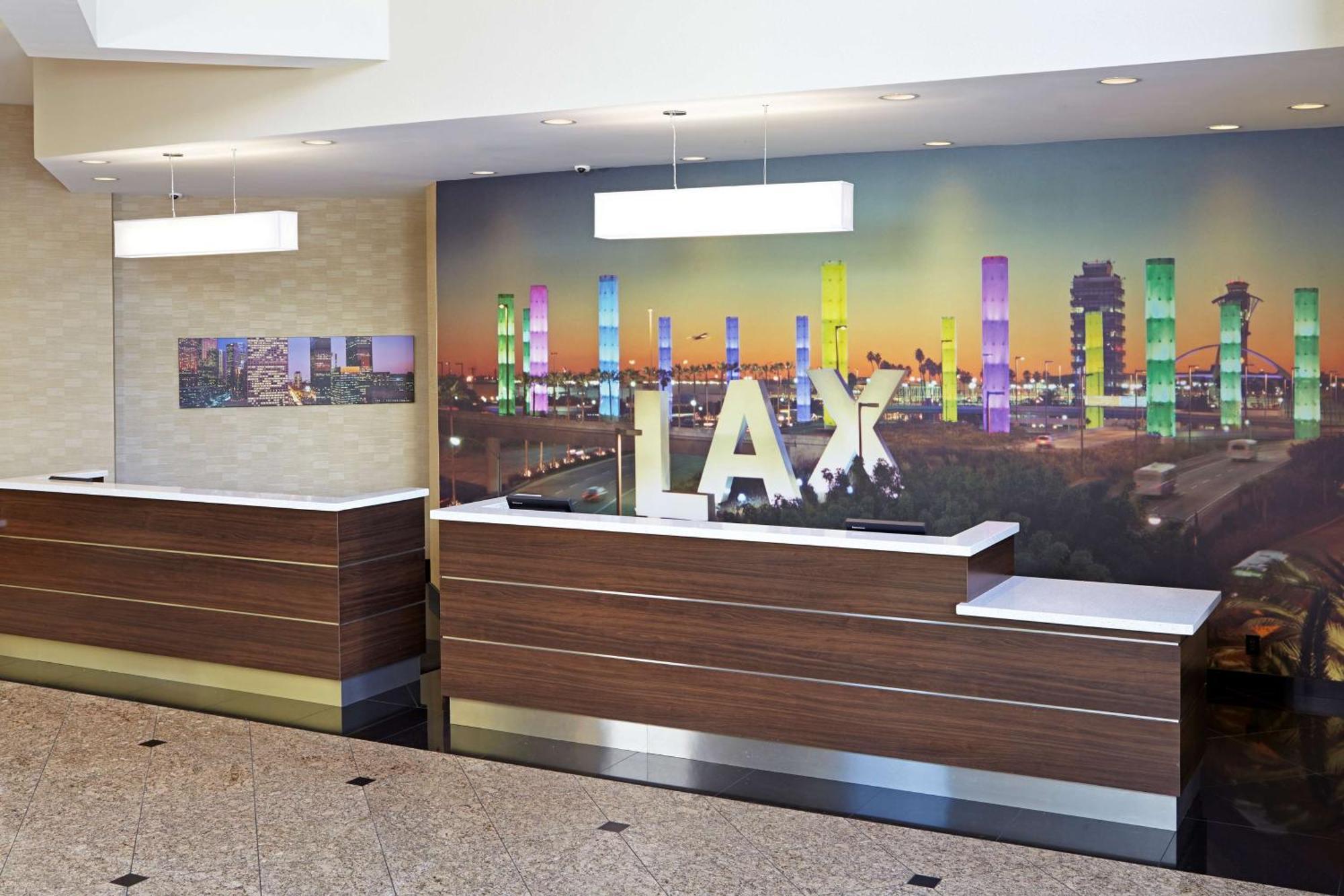 Embassy Suites Los Angeles - International Airport/North Exterior photo
